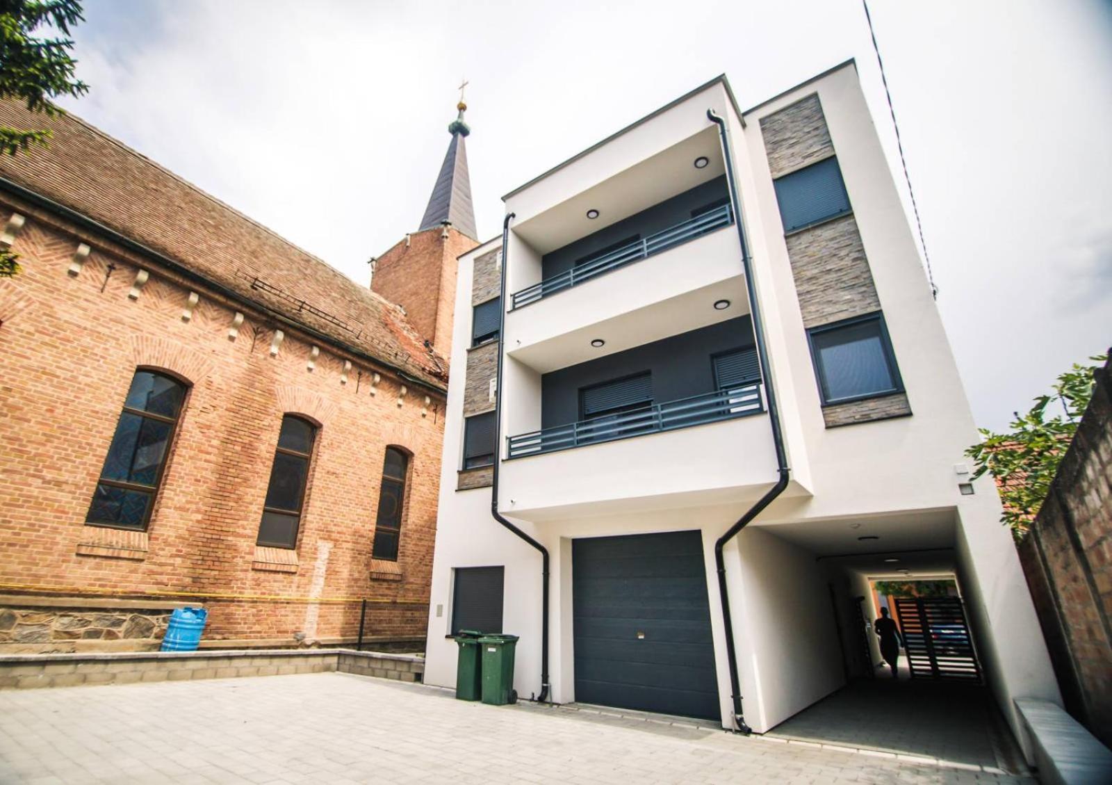 Backspace Apartments Vrsac Bagian luar foto
